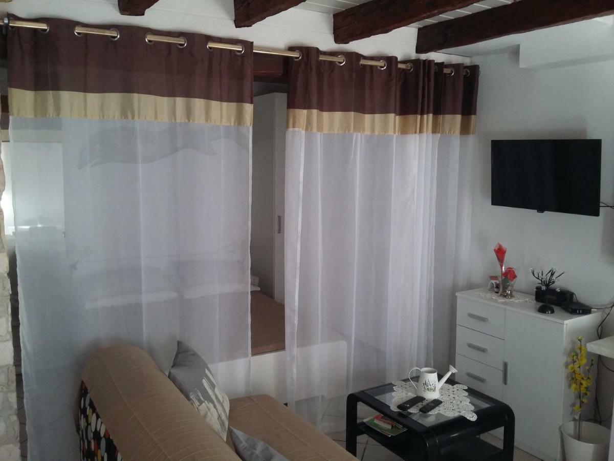 Apartment The Old House เวอร์ซาร์ ภายนอก รูปภาพ